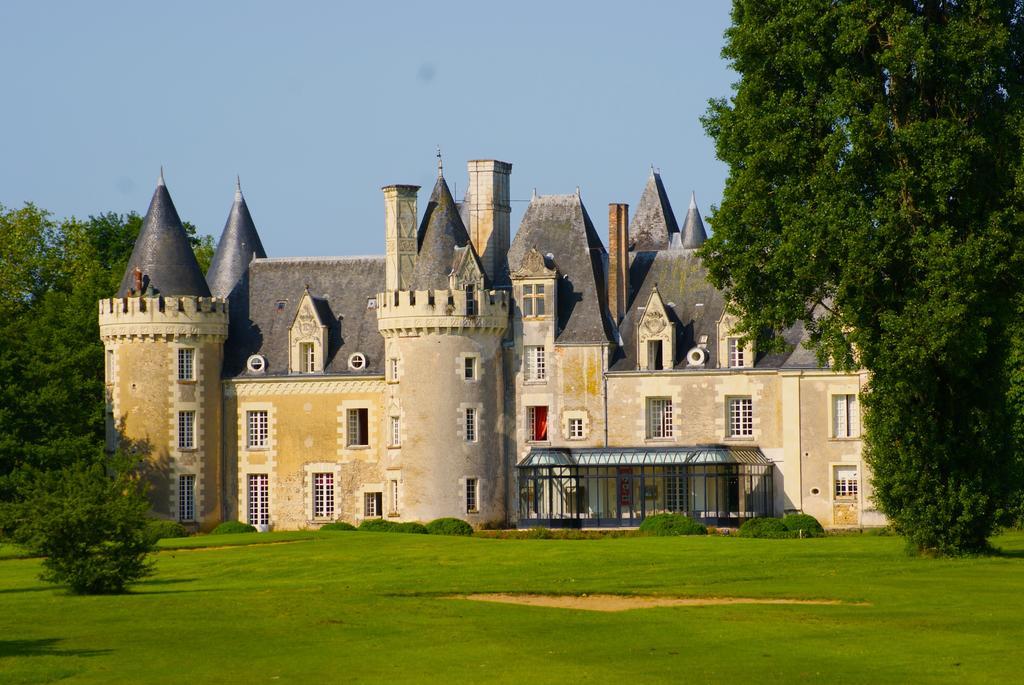 Chateau Golf Des Sept Tours Hotel Courcelles-de-Touraine Exterior photo