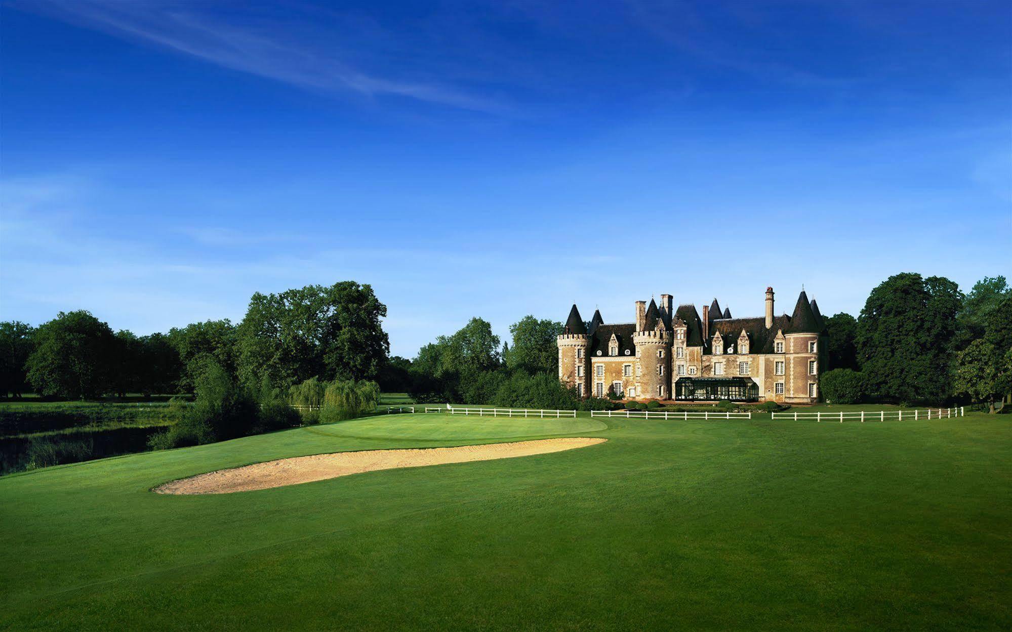 Chateau Golf Des Sept Tours Hotel Courcelles-de-Touraine Exterior photo